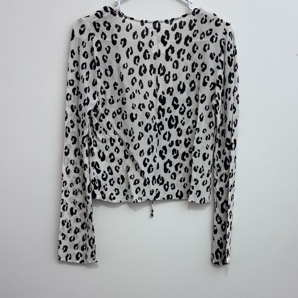 NWT Reformation Romance Leopard Print Tie Front Top Small - Picture 5 of 7